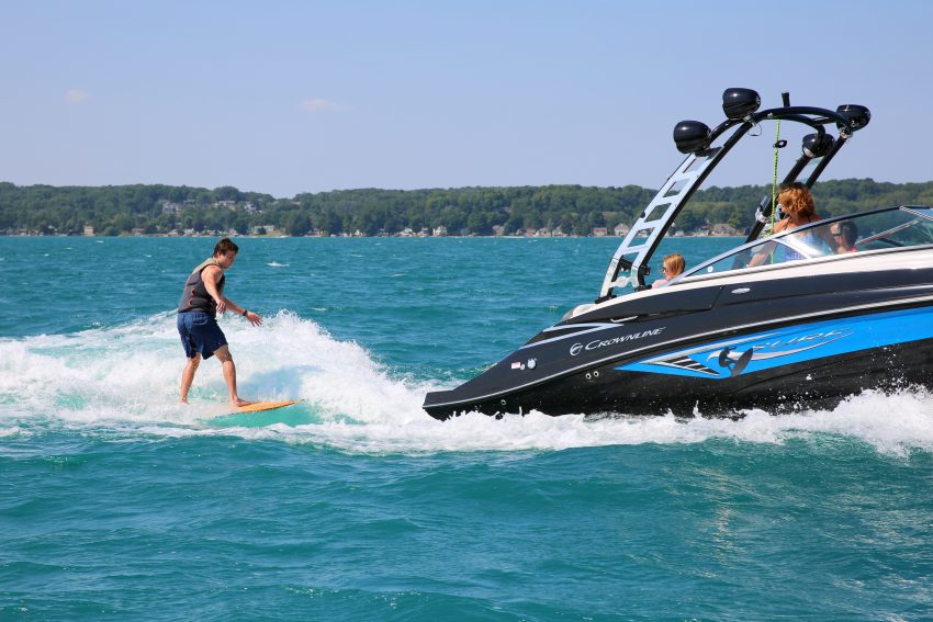 Crownline E 235 SURF