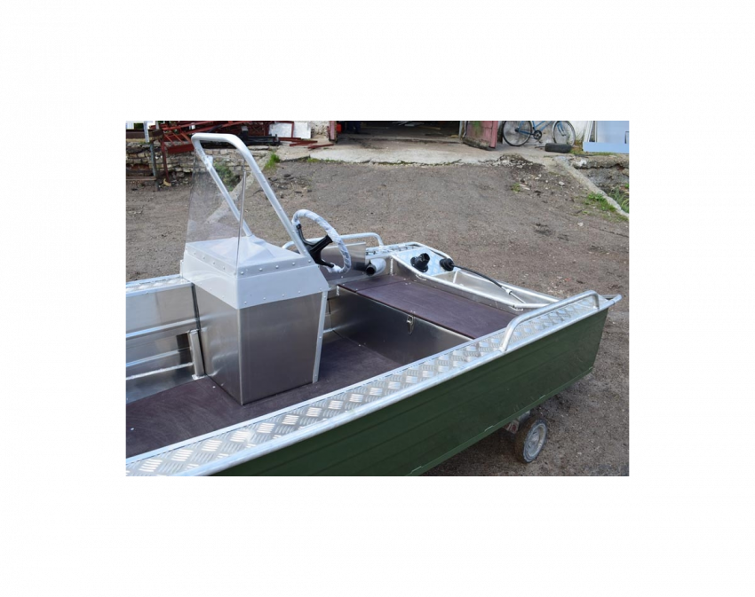 Wyatboat-390 У с консолью